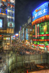 ハイダイナミックレンジ写真 - ストリートパフォーマンス@JR新宿駅南口